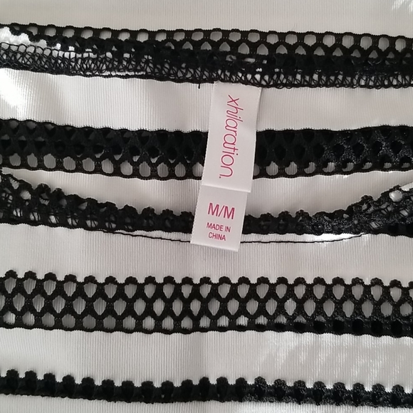 Black & White Striped Bodycon Dress - Picture 6 of 7